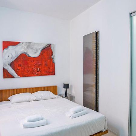 Stylish Apartment Close To Piazza Navona ローマ エクステリア 写真